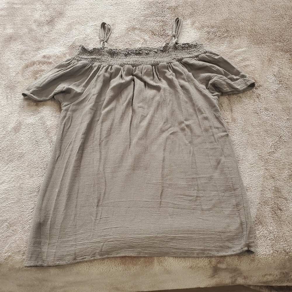 Off-the-Shoulder T-Shirt